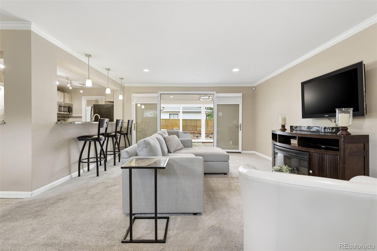 MLS Image #17 for 221  oneida street,denver, Colorado
