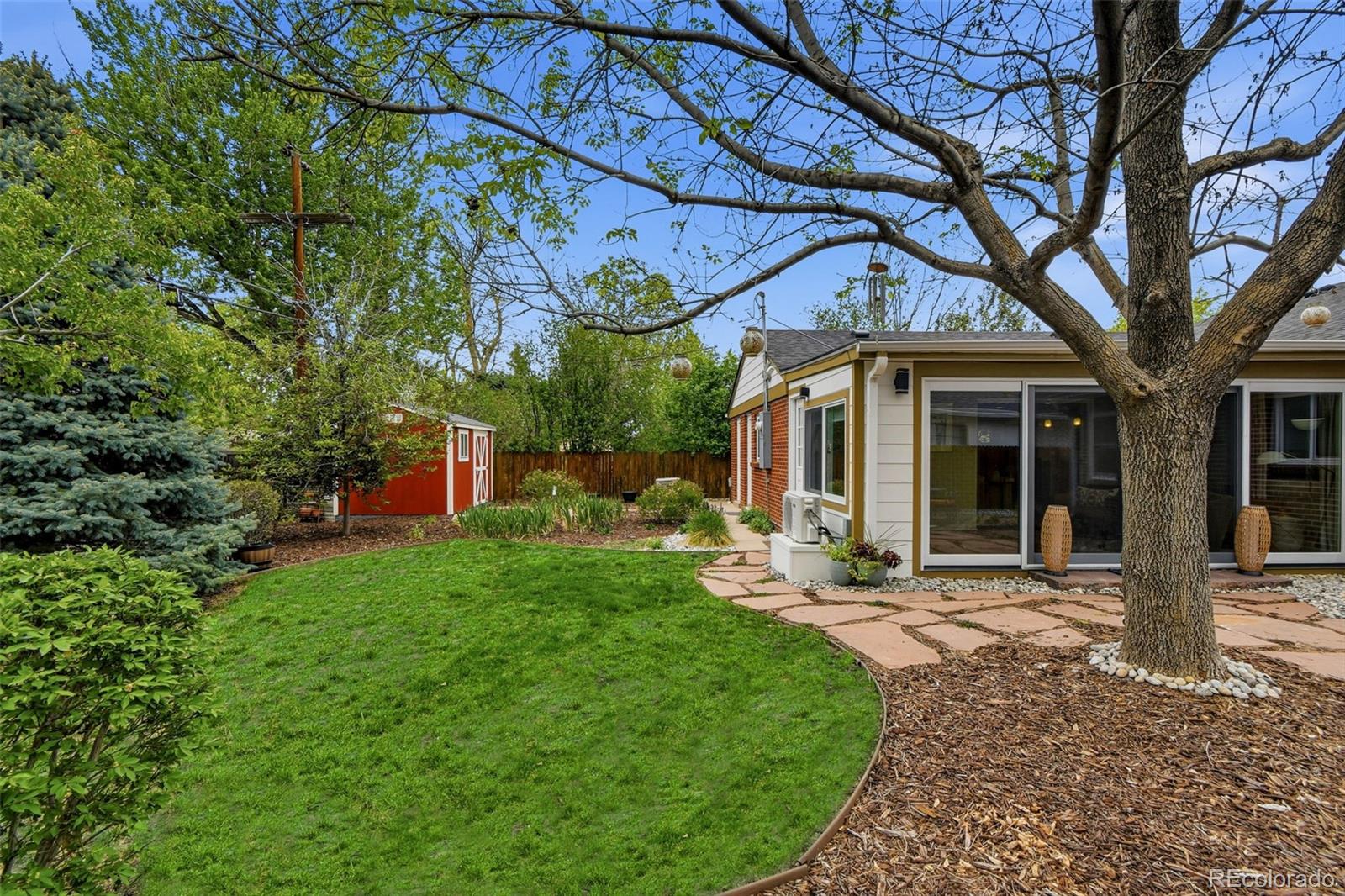 MLS Image #23 for 221  oneida street,denver, Colorado