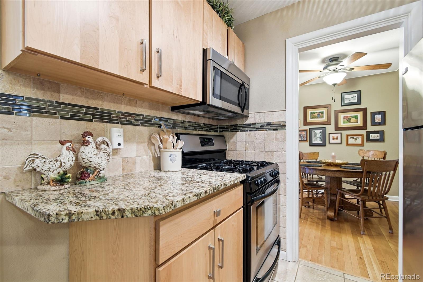 MLS Image #7 for 221  oneida street,denver, Colorado