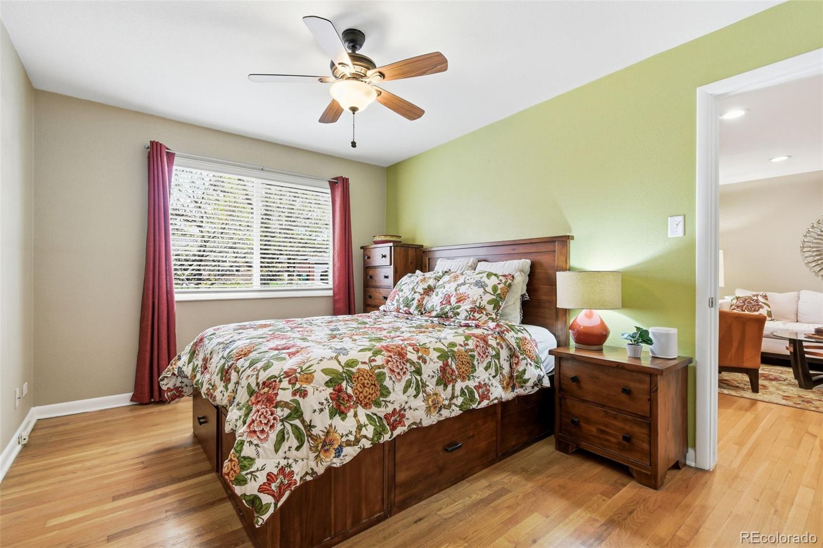 MLS Image #9 for 221  oneida street,denver, Colorado