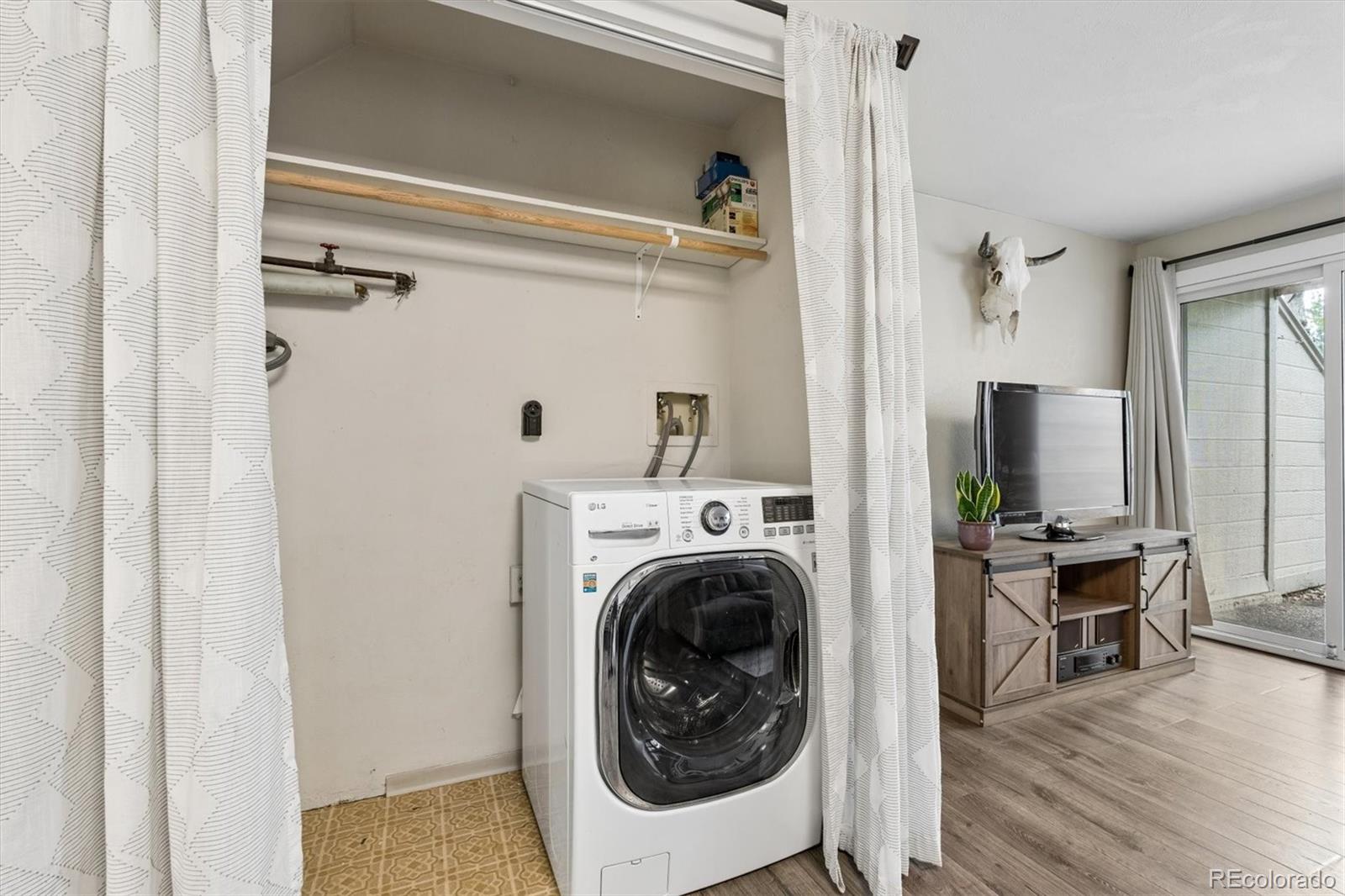 MLS Image #9 for 1039 e moorhead circle,boulder, Colorado