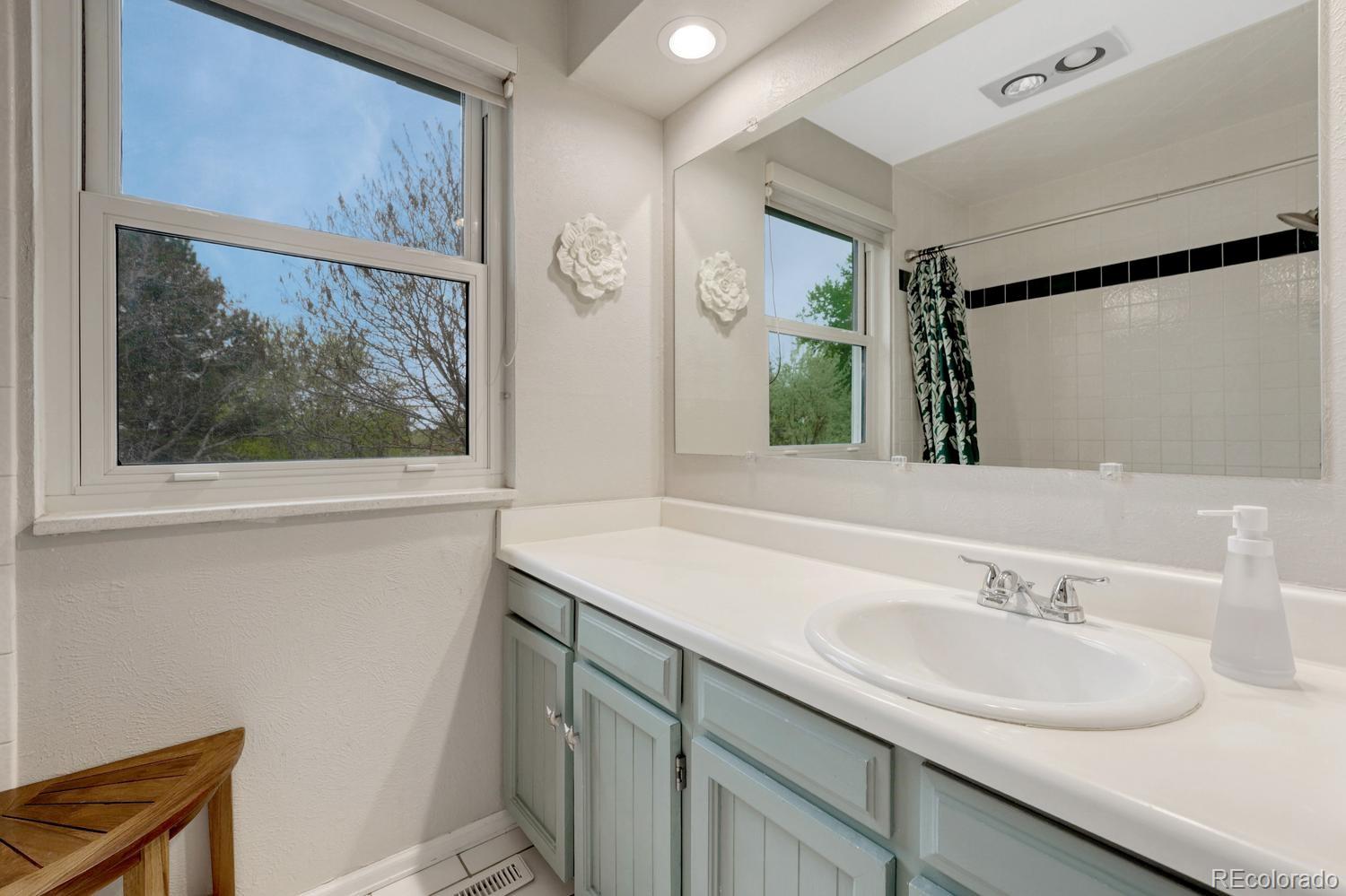 MLS Image #17 for 5575 s sedalia street,centennial, Colorado