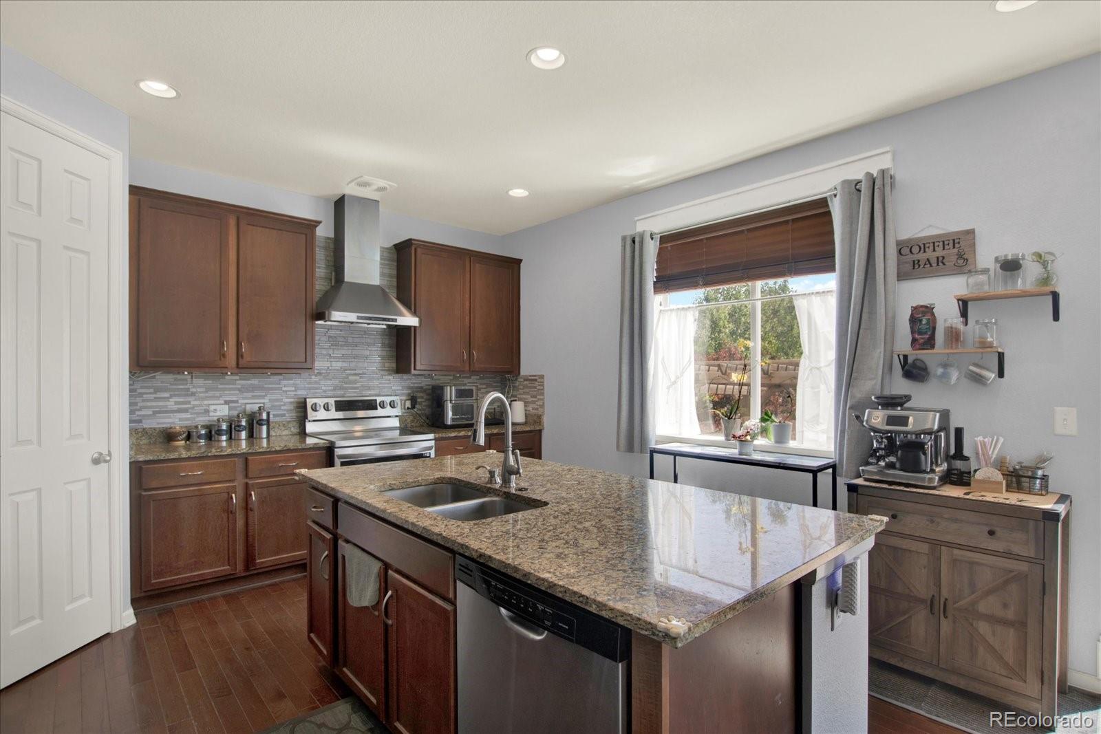 MLS Image #10 for 9934  norfolk street,commerce city, Colorado