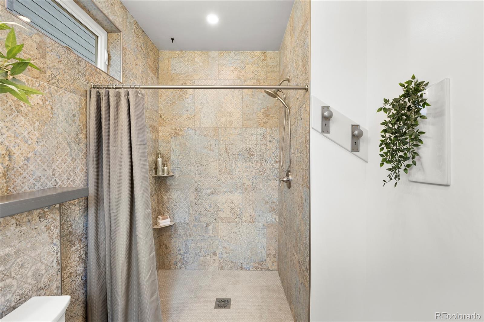 MLS Image #21 for 3308 s pennsylvania street,englewood, Colorado