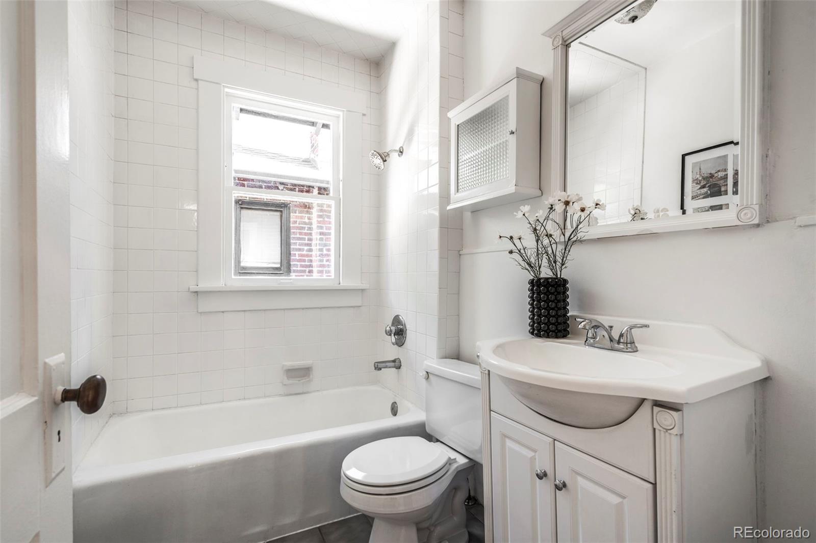 MLS Image #30 for 906  monroe street,denver, Colorado