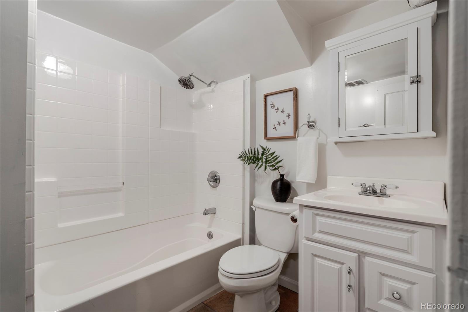 MLS Image #38 for 906  monroe street,denver, Colorado
