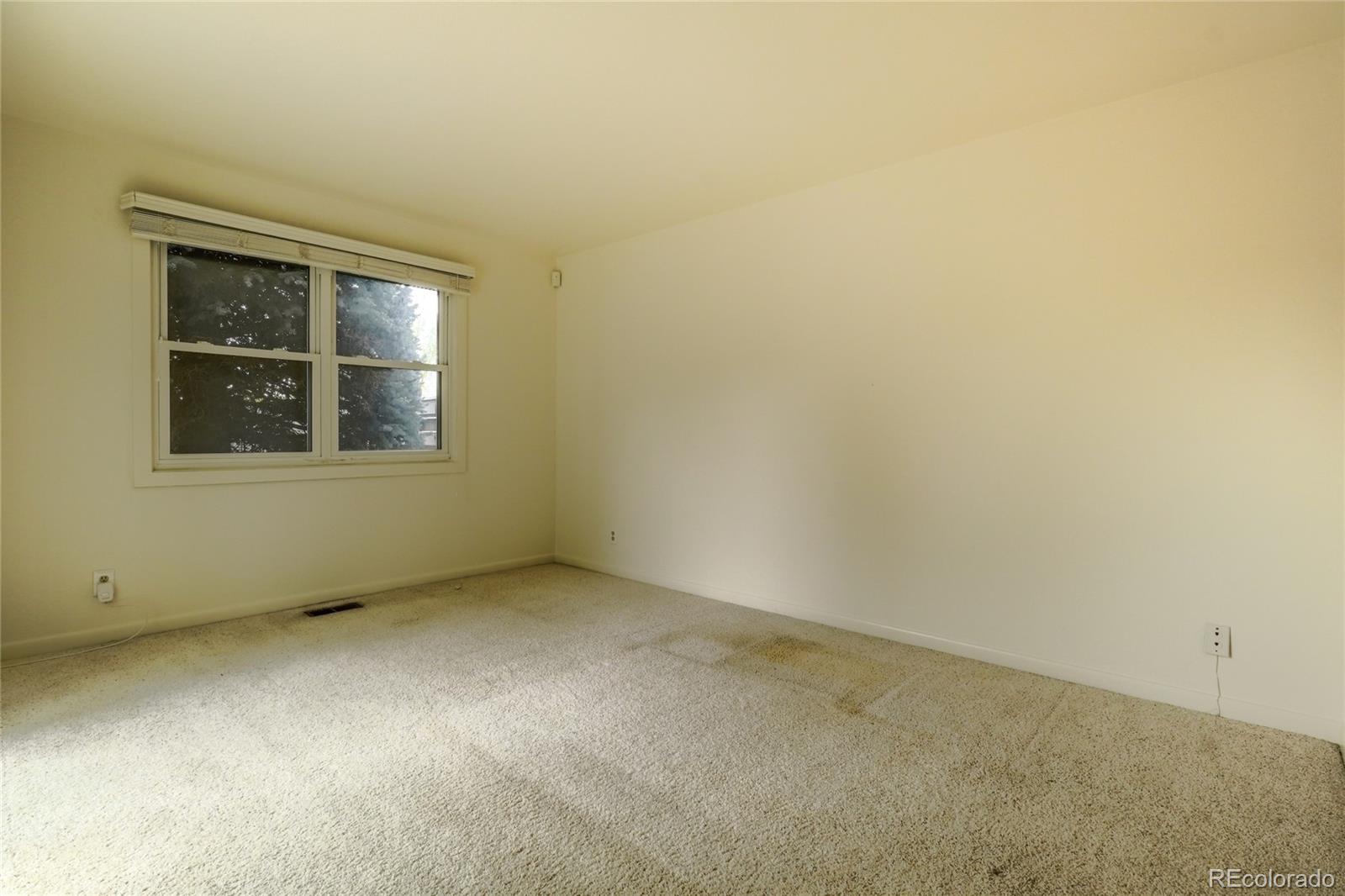 MLS Image #13 for 2267 s yosemite circle,denver, Colorado