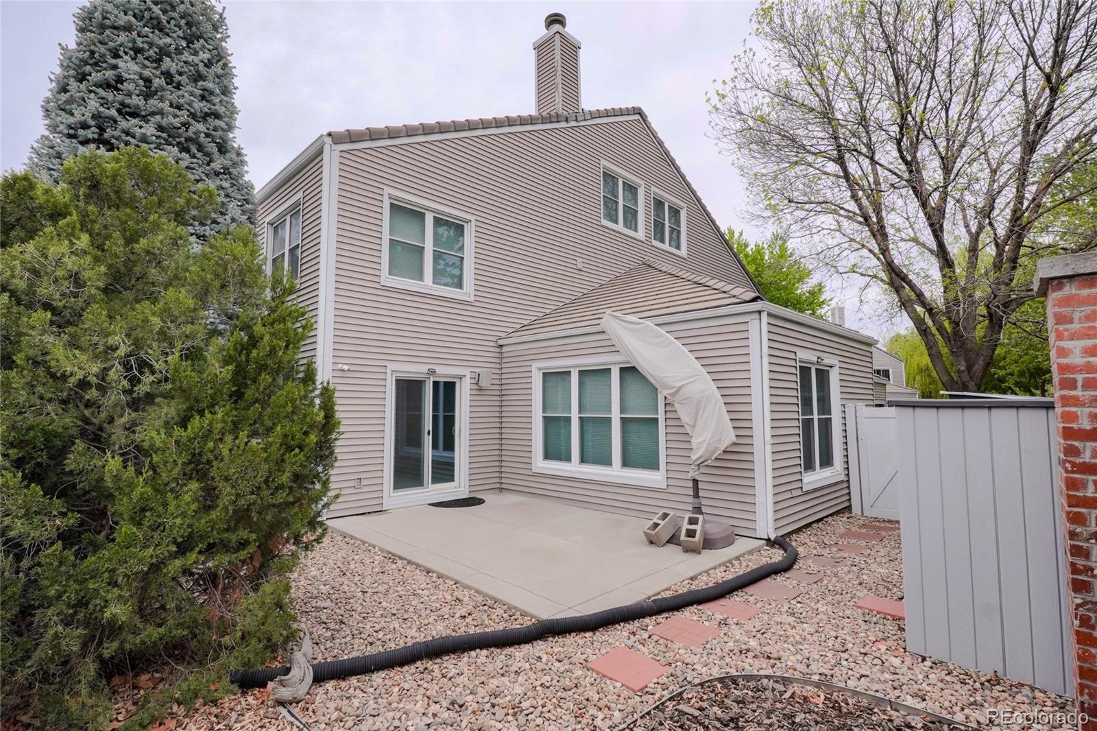 MLS Image #14 for 2267 s yosemite circle,denver, Colorado