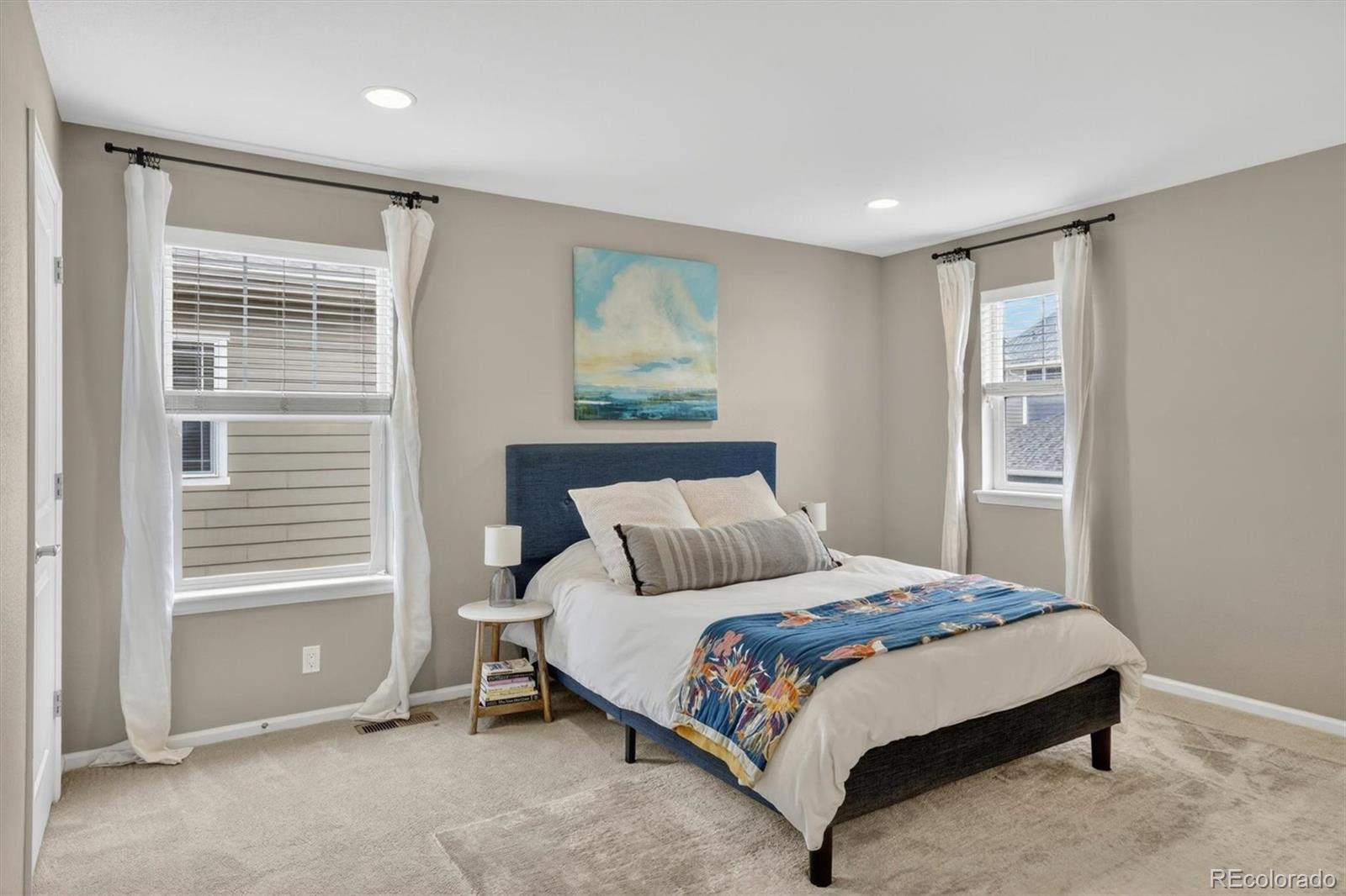 MLS Image #13 for 11277 e 28th place,denver, Colorado