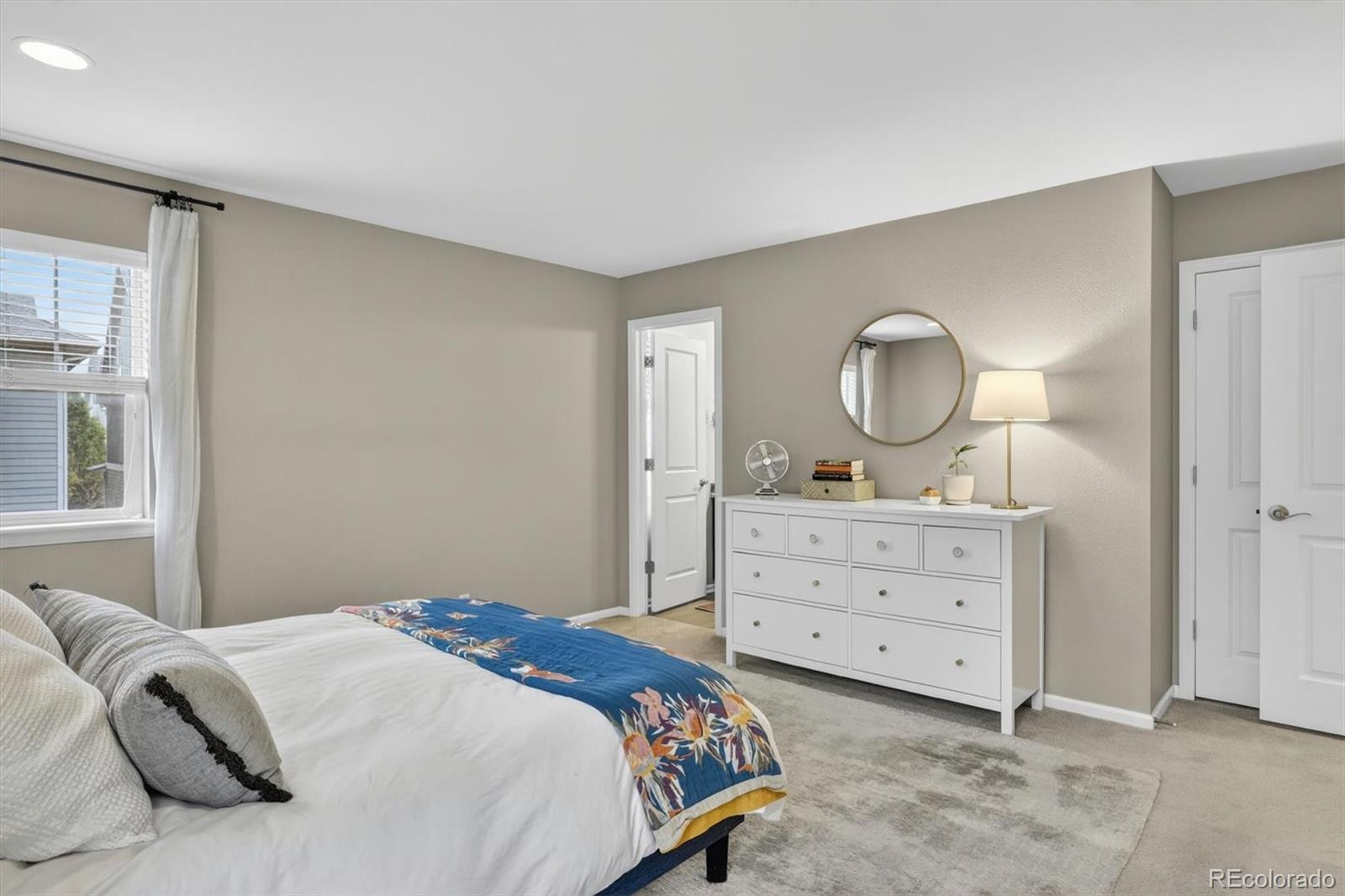 MLS Image #15 for 11277 e 28th place,denver, Colorado