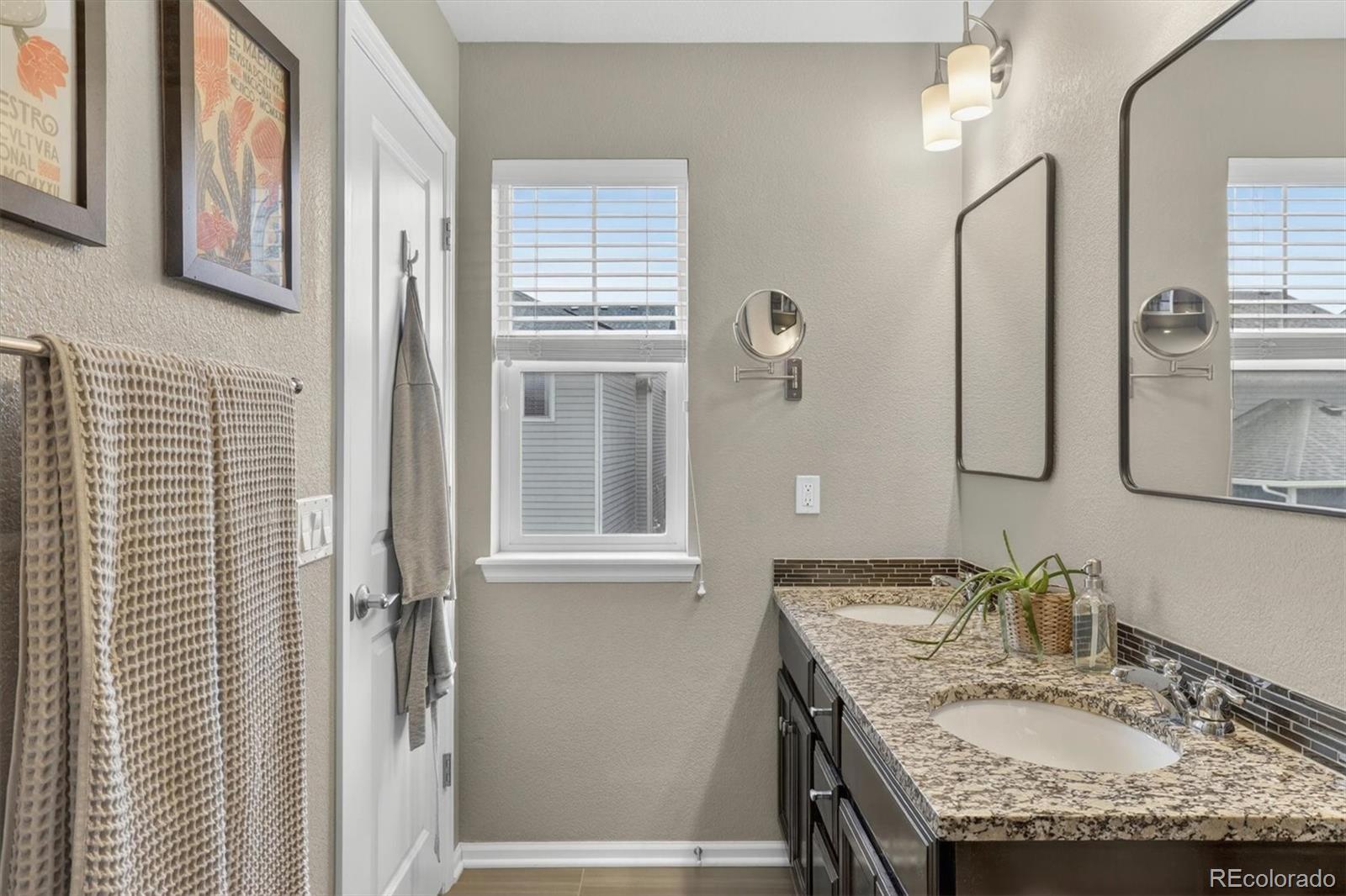 MLS Image #16 for 11277 e 28th place,denver, Colorado