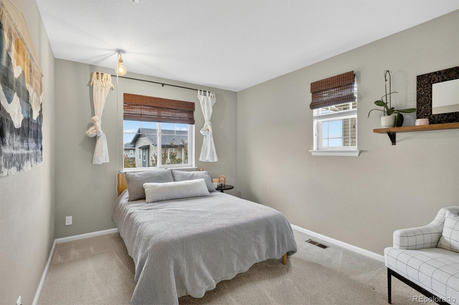 MLS Image #18 for 11277 e 28th place,denver, Colorado