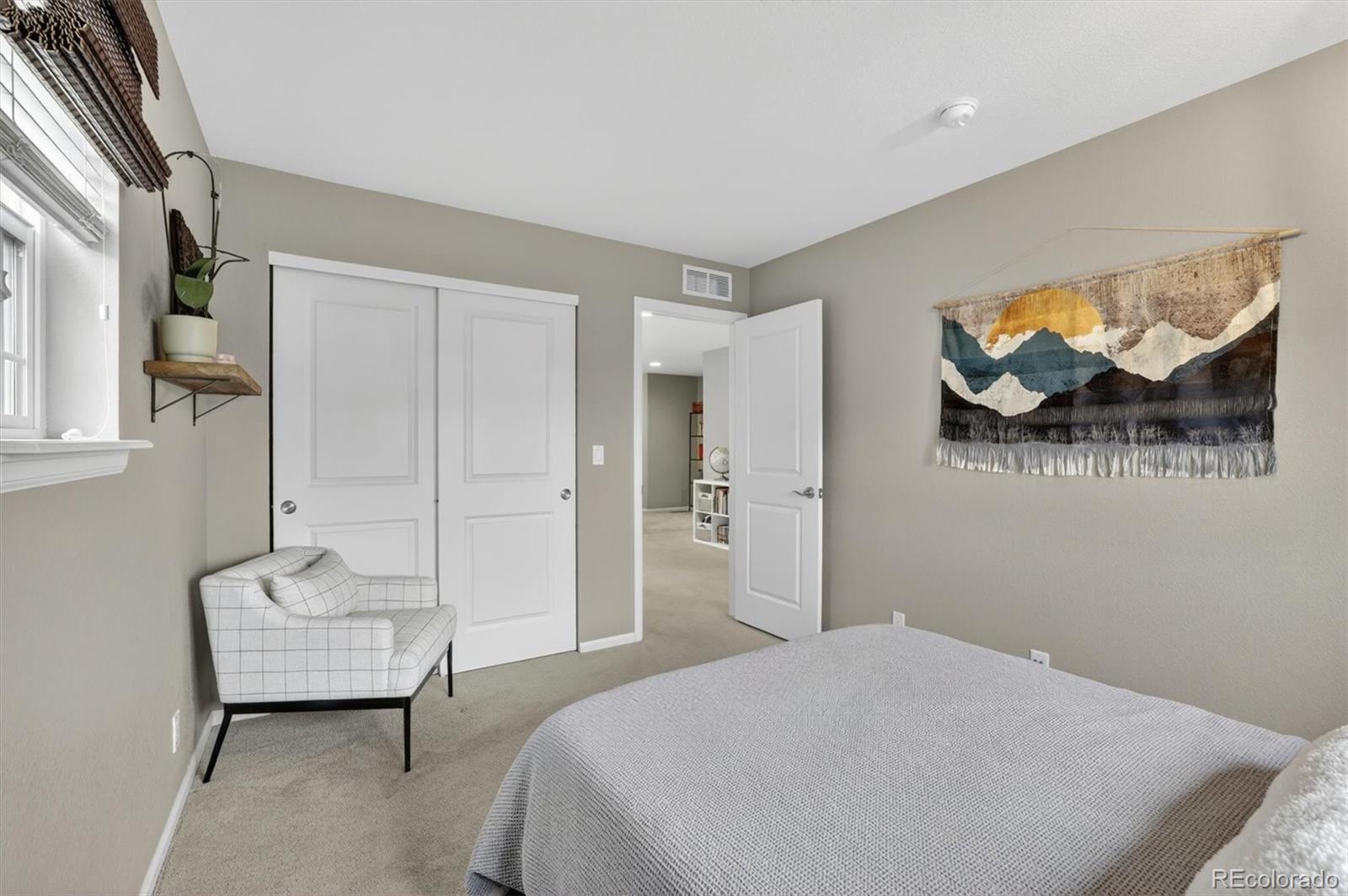 MLS Image #19 for 11277 e 28th place,denver, Colorado