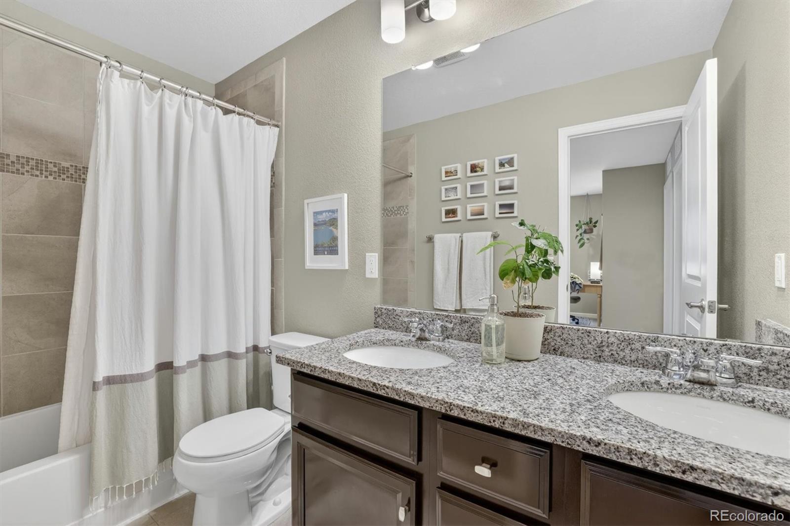MLS Image #24 for 11277 e 28th place,denver, Colorado