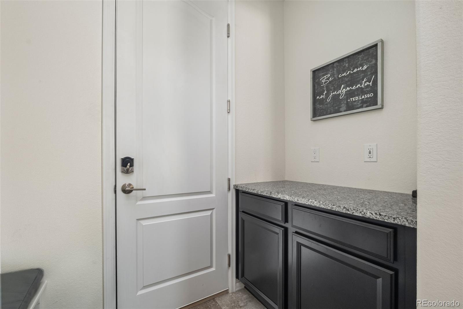 MLS Image #15 for 19255 w 84th place,arvada, Colorado