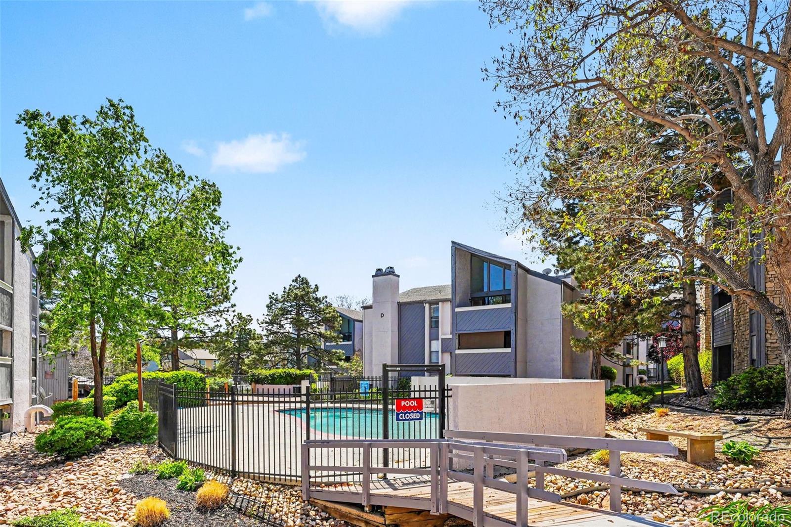 MLS Image #11 for 9727 e peakview avenue,englewood, Colorado