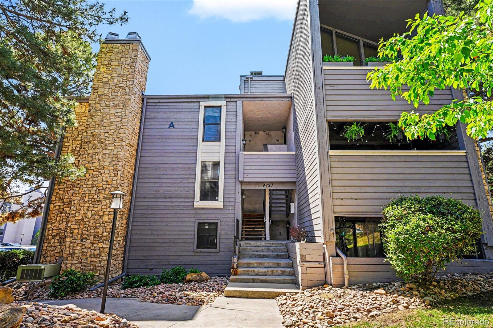 MLS Image #15 for 9727 e peakview avenue,englewood, Colorado