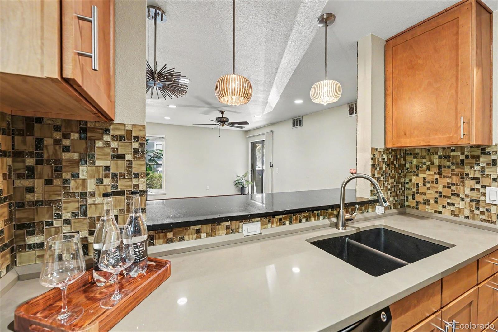 MLS Image #19 for 9727 e peakview avenue,englewood, Colorado
