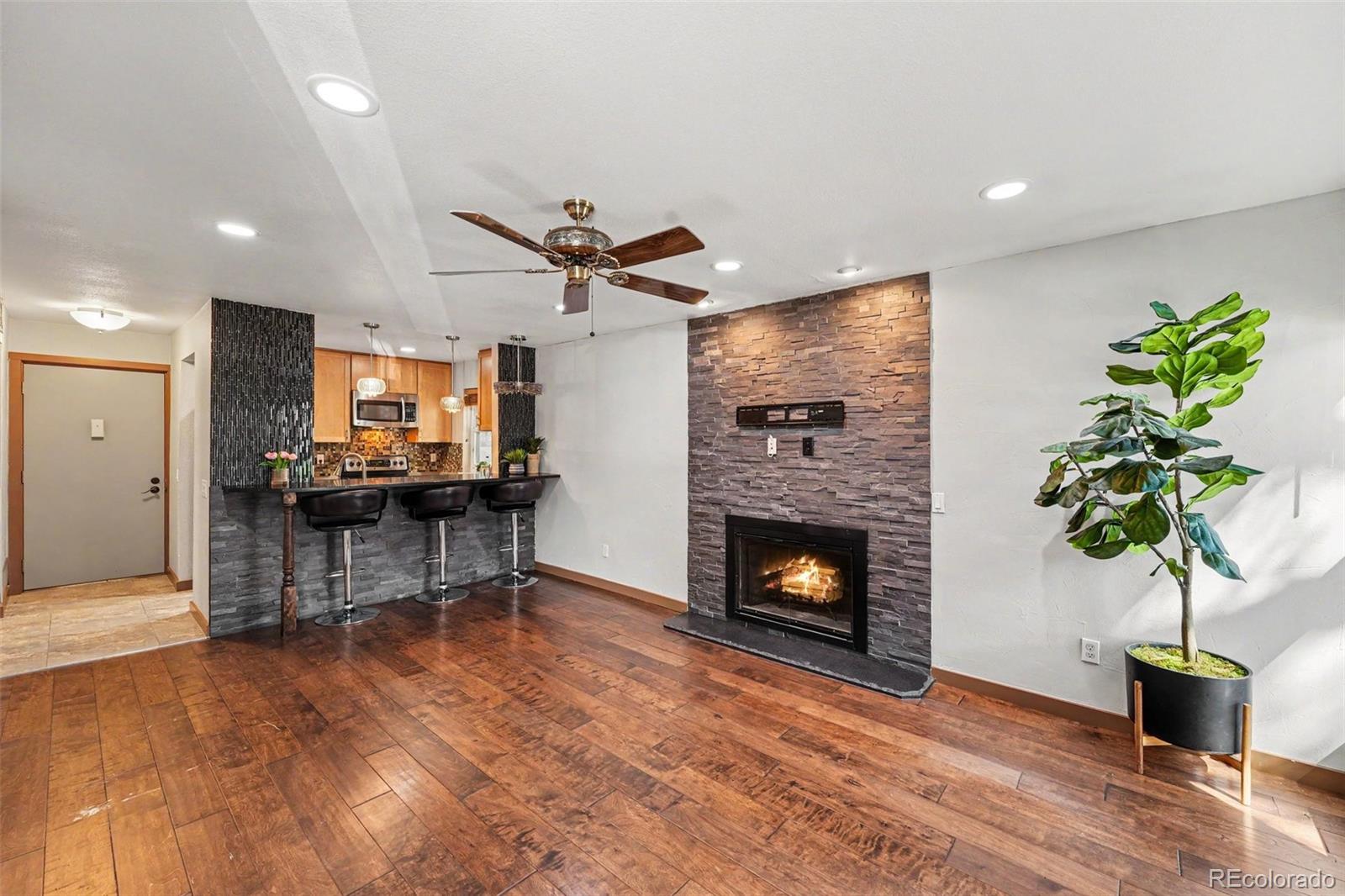 MLS Image #2 for 9727 e peakview avenue,englewood, Colorado