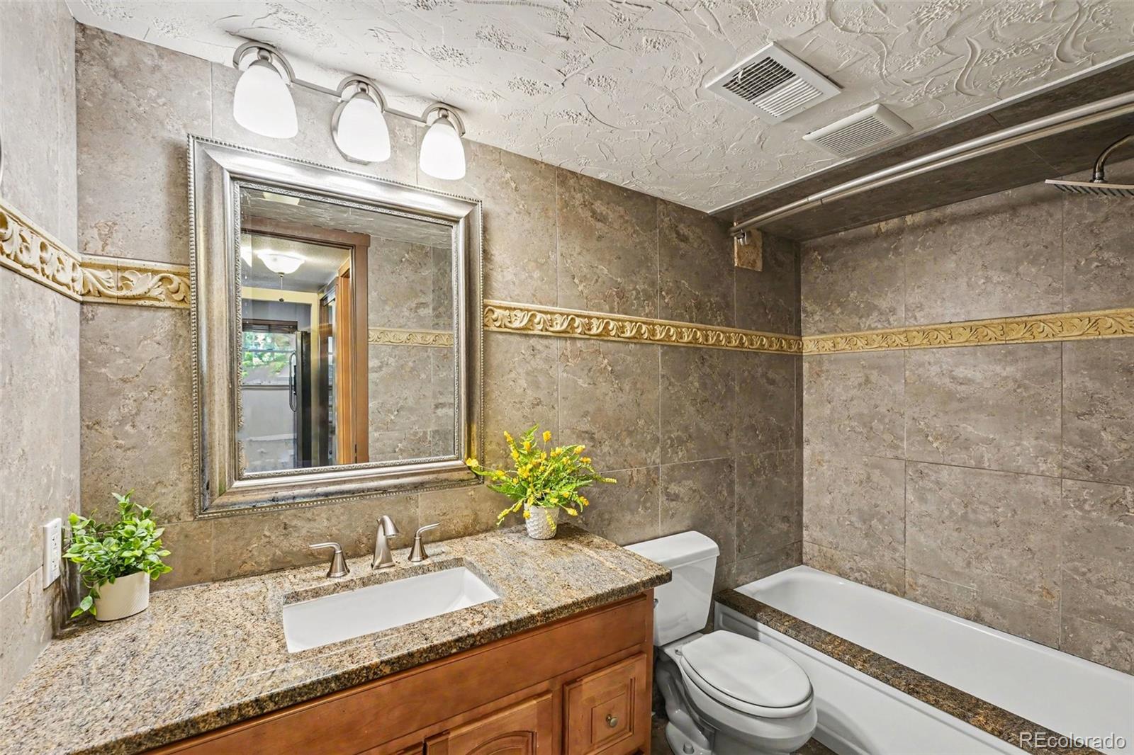 MLS Image #21 for 9727 e peakview avenue,englewood, Colorado