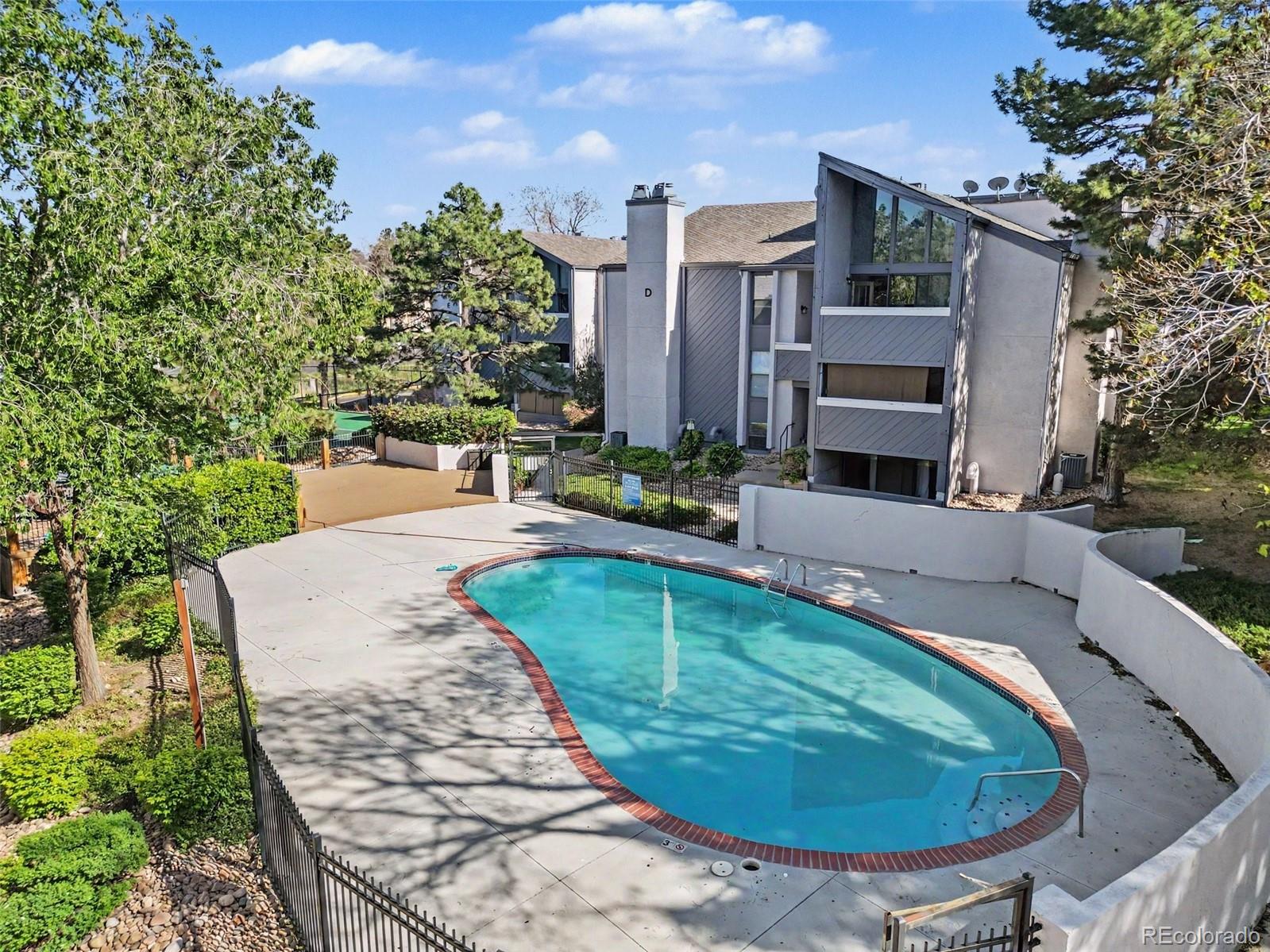 MLS Image #25 for 9727 e peakview avenue,englewood, Colorado