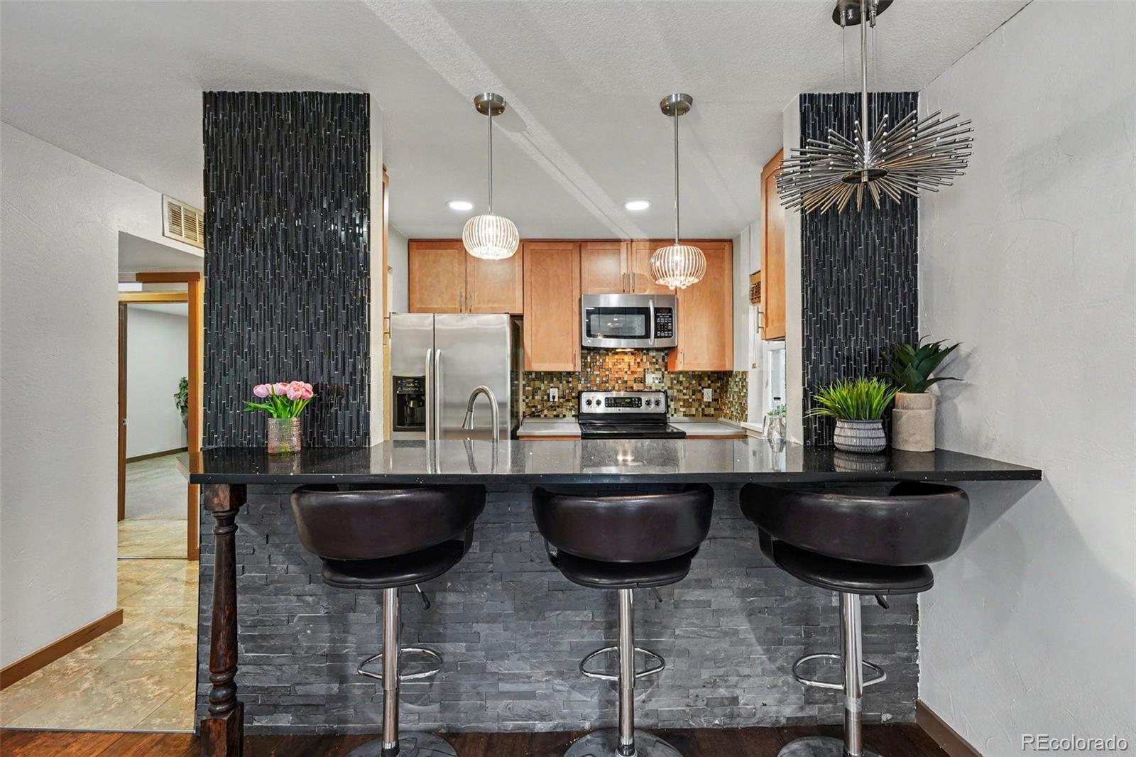 MLS Image #5 for 9727 e peakview avenue,englewood, Colorado