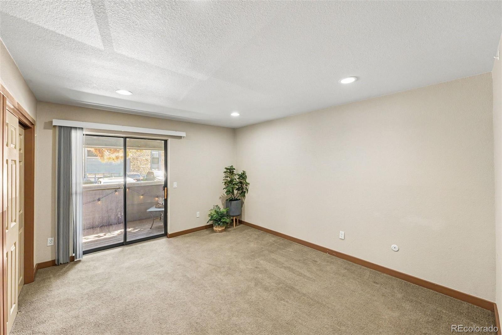 MLS Image #8 for 9727 e peakview avenue,englewood, Colorado