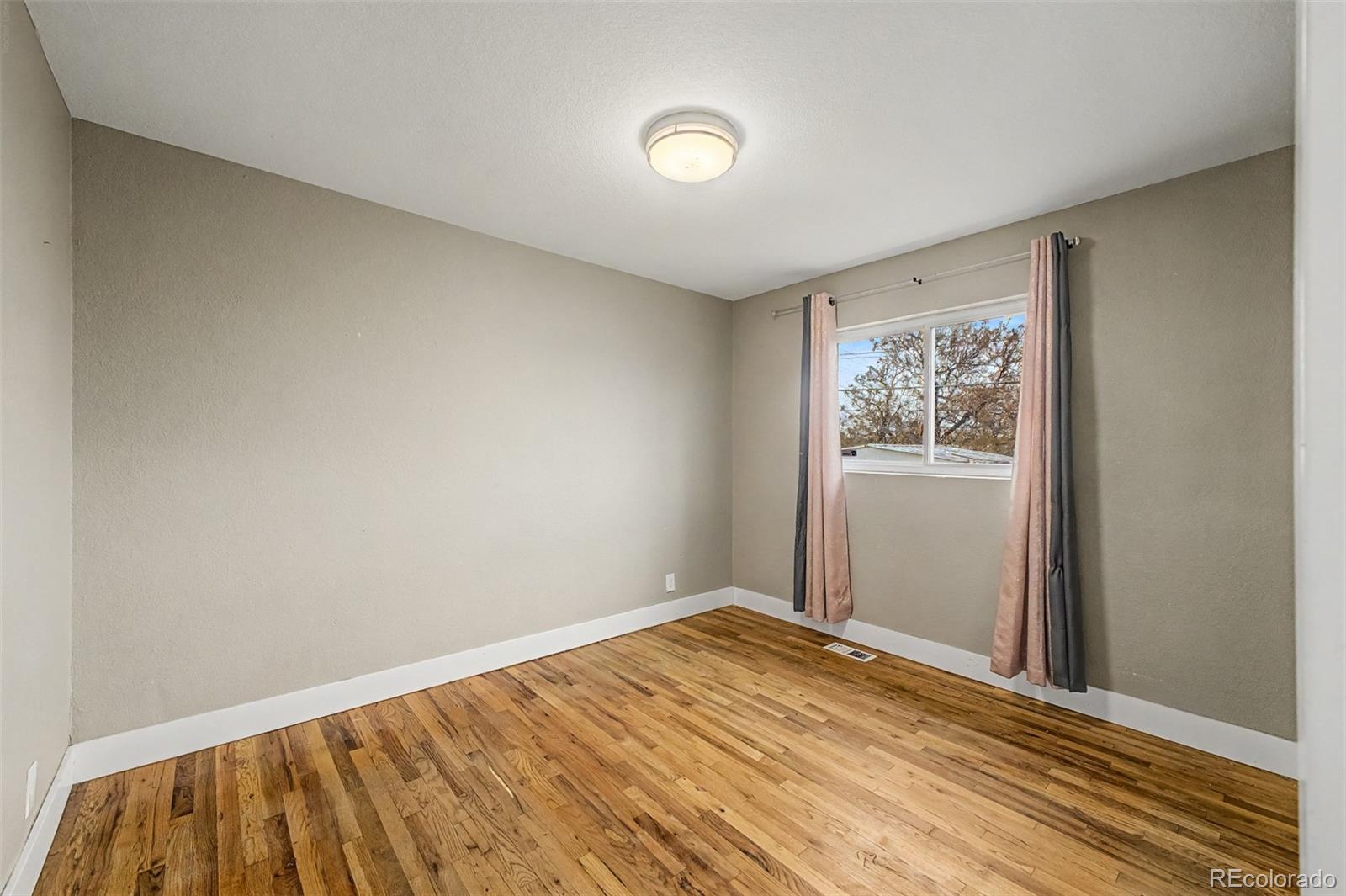 MLS Image #18 for 2301 e 93rd place,thornton, Colorado