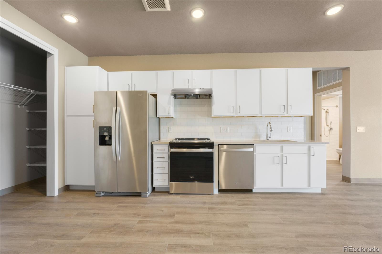 MLS Image #19 for 12983 w ida avenue,littleton, Colorado
