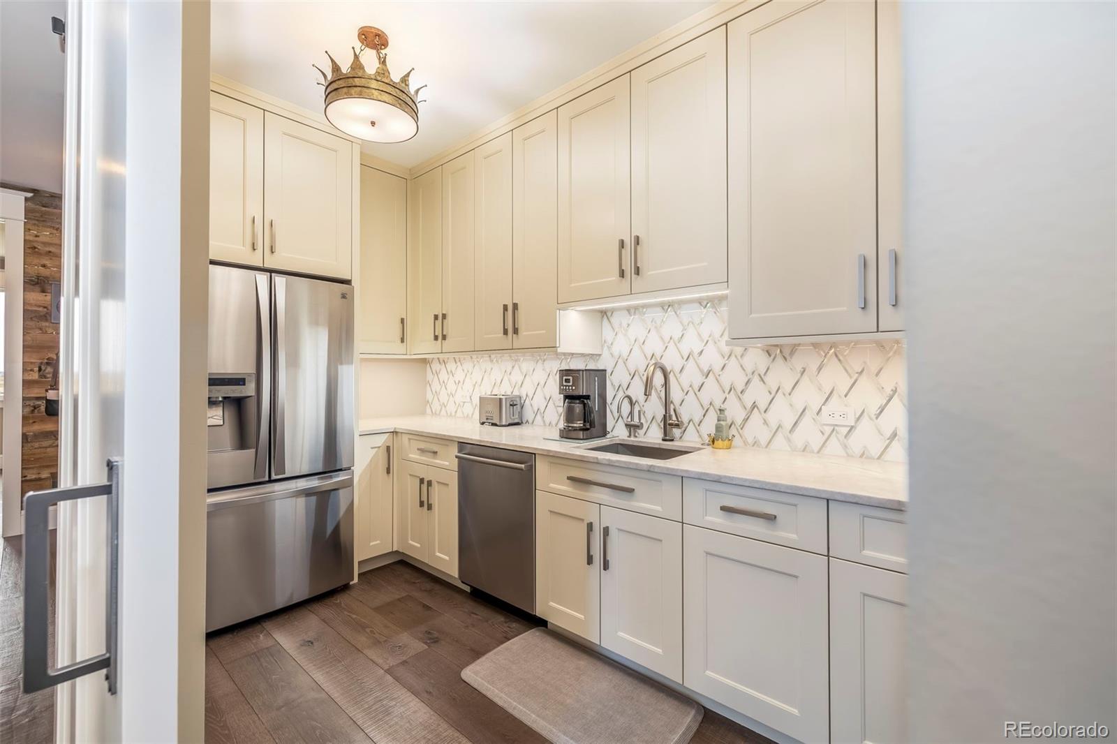 MLS Image #11 for 7619  county road 19 ,fort lupton, Colorado
