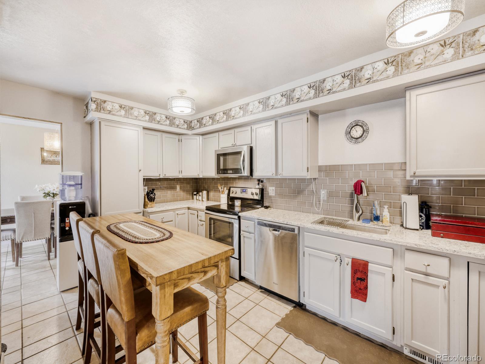 MLS Image #8 for 5671 w 71st avenue,arvada, Colorado