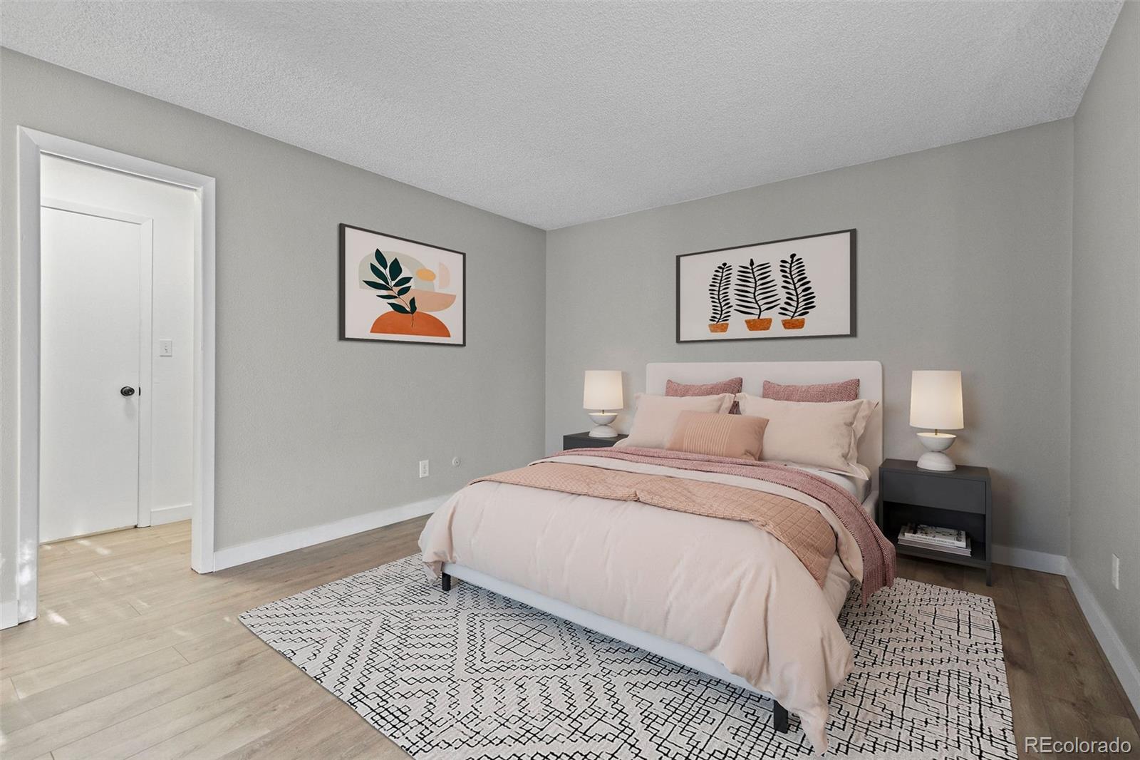 MLS Image #12 for 2318 s troy street,aurora, Colorado