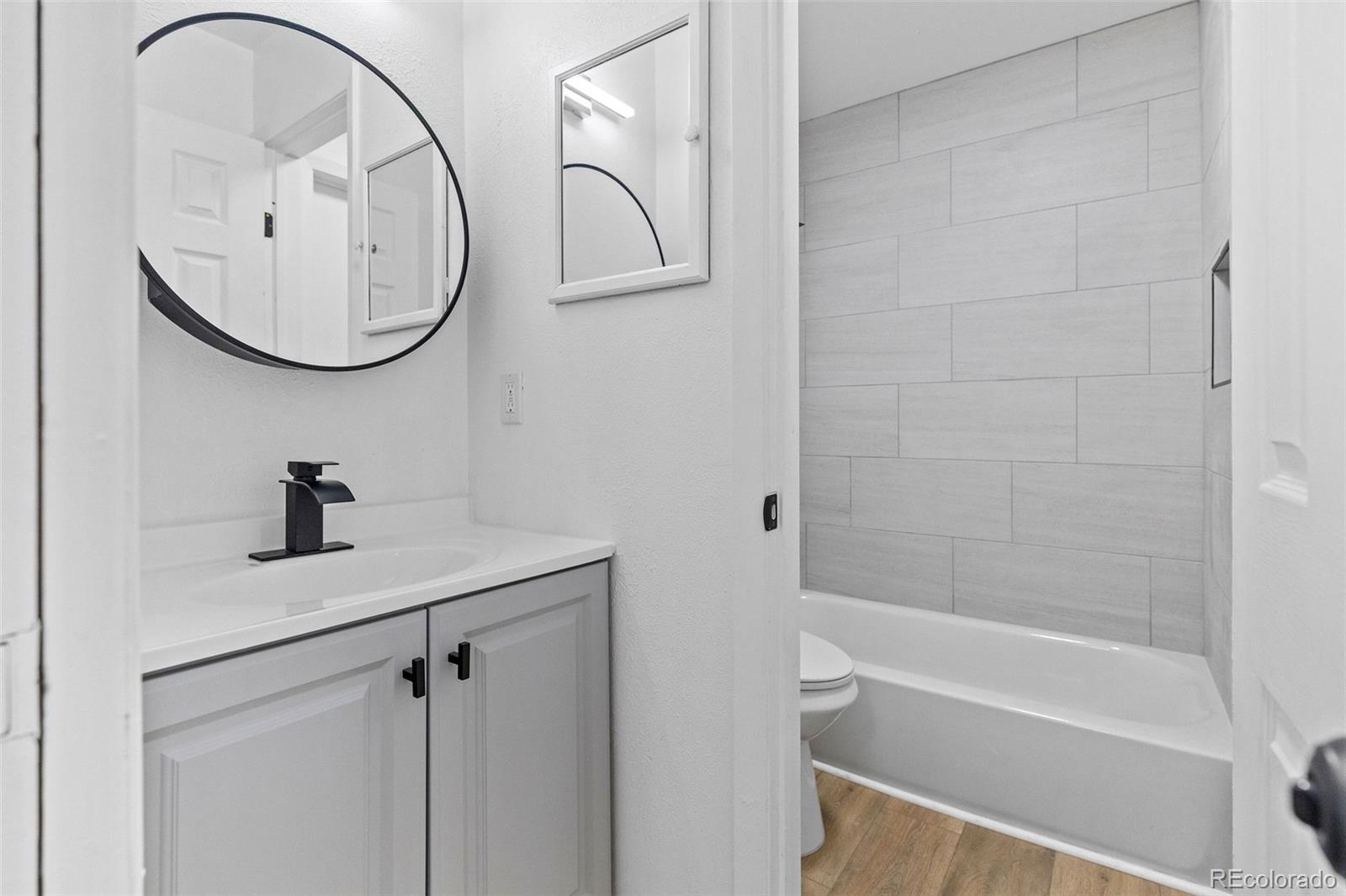 MLS Image #15 for 2318 s troy street,aurora, Colorado