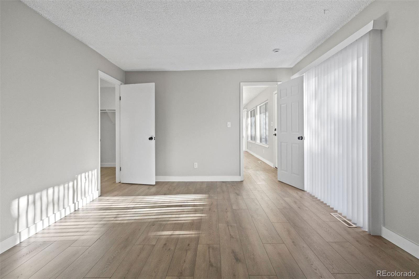 MLS Image #17 for 2318 s troy street,aurora, Colorado