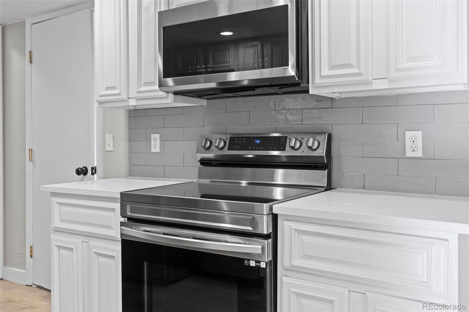 MLS Image #8 for 2318 s troy street,aurora, Colorado
