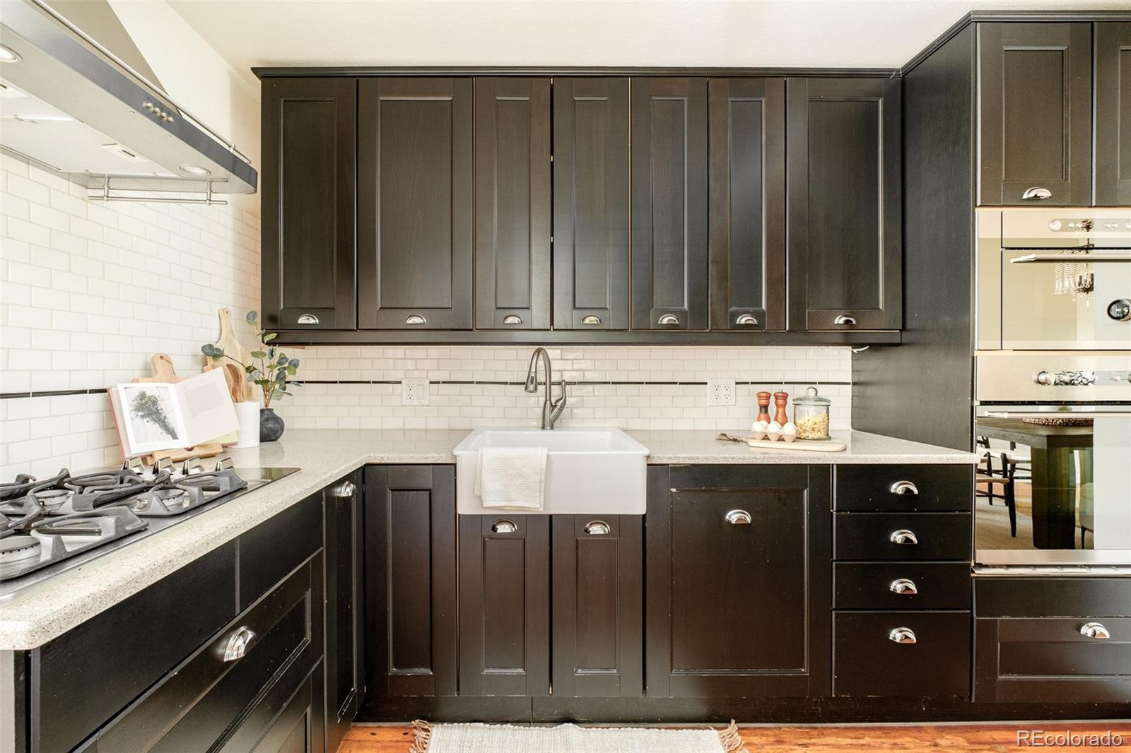 MLS Image #14 for 644 n logan street,denver, Colorado