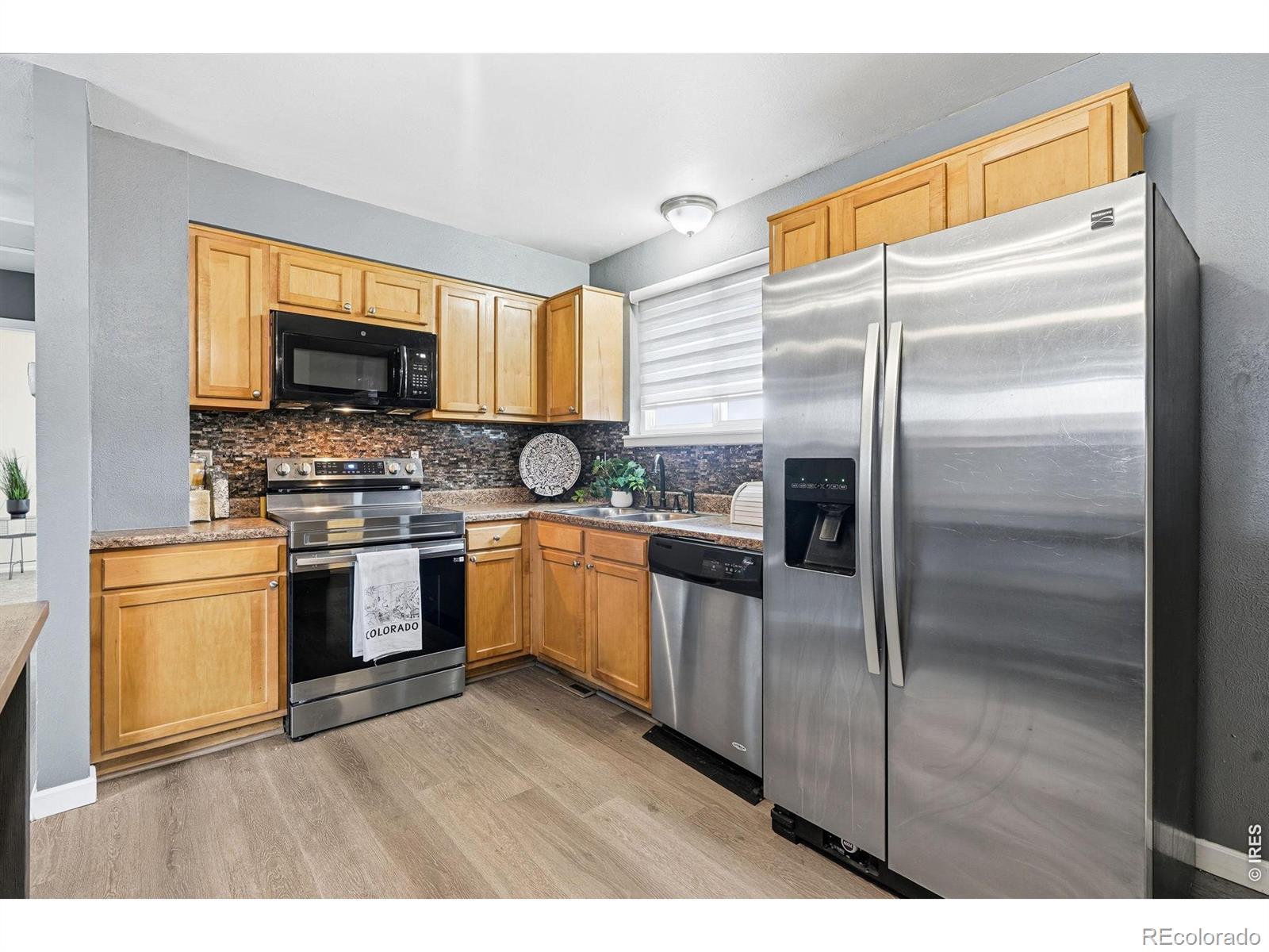 MLS Image #3 for 8260  bluebell way,denver, Colorado