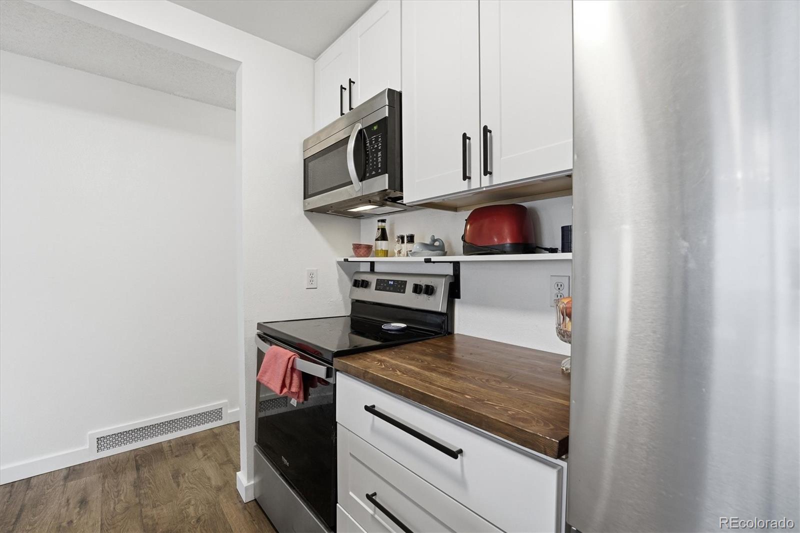 MLS Image #23 for 6860 e mississippi avenue,denver, Colorado
