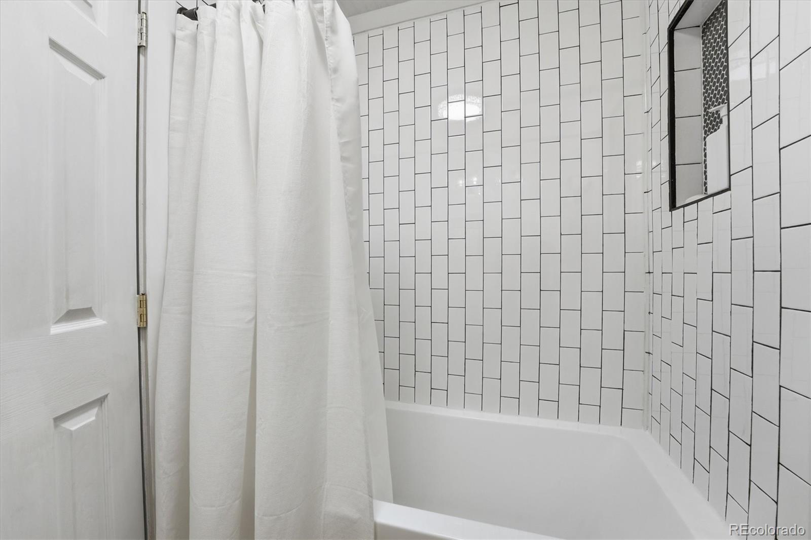 MLS Image #29 for 6860 e mississippi avenue,denver, Colorado