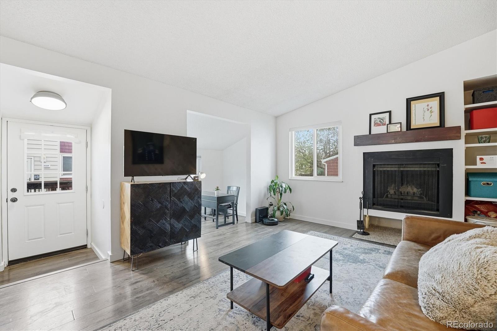 MLS Image #6 for 6860 e mississippi avenue,denver, Colorado