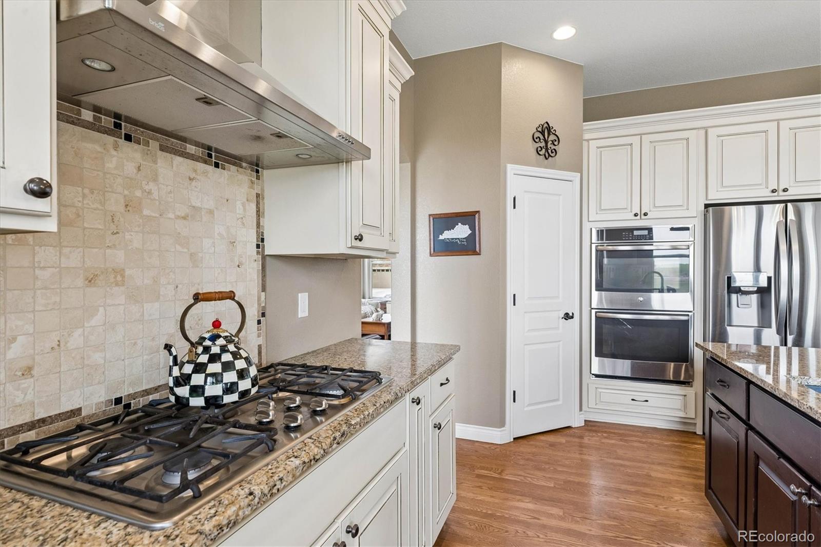 MLS Image #10 for 13949 w 89th loop,arvada, Colorado