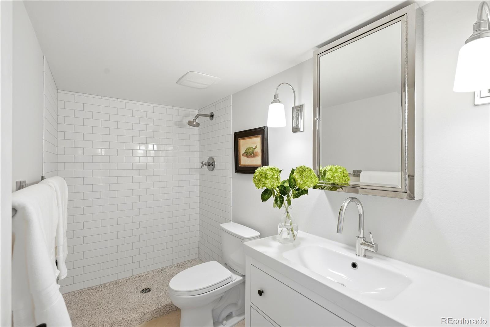 MLS Image #22 for 400 s lafayette street,denver, Colorado