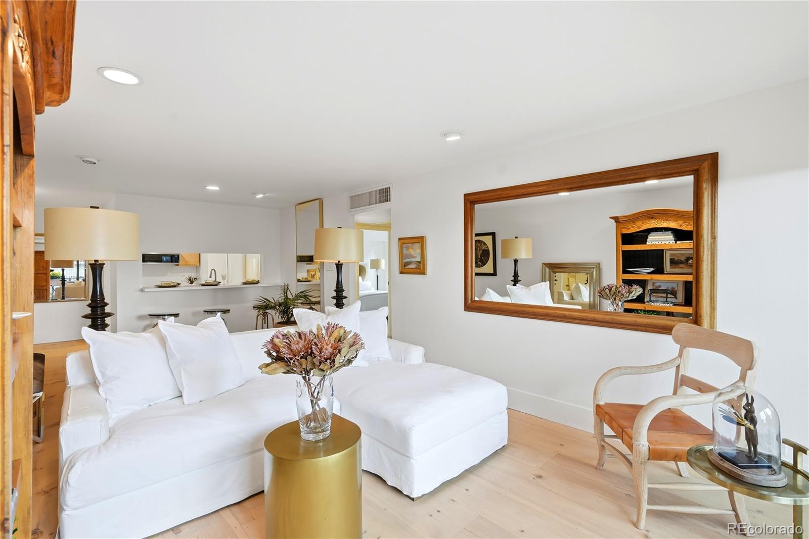 MLS Image #9 for 400 s lafayette street,denver, Colorado