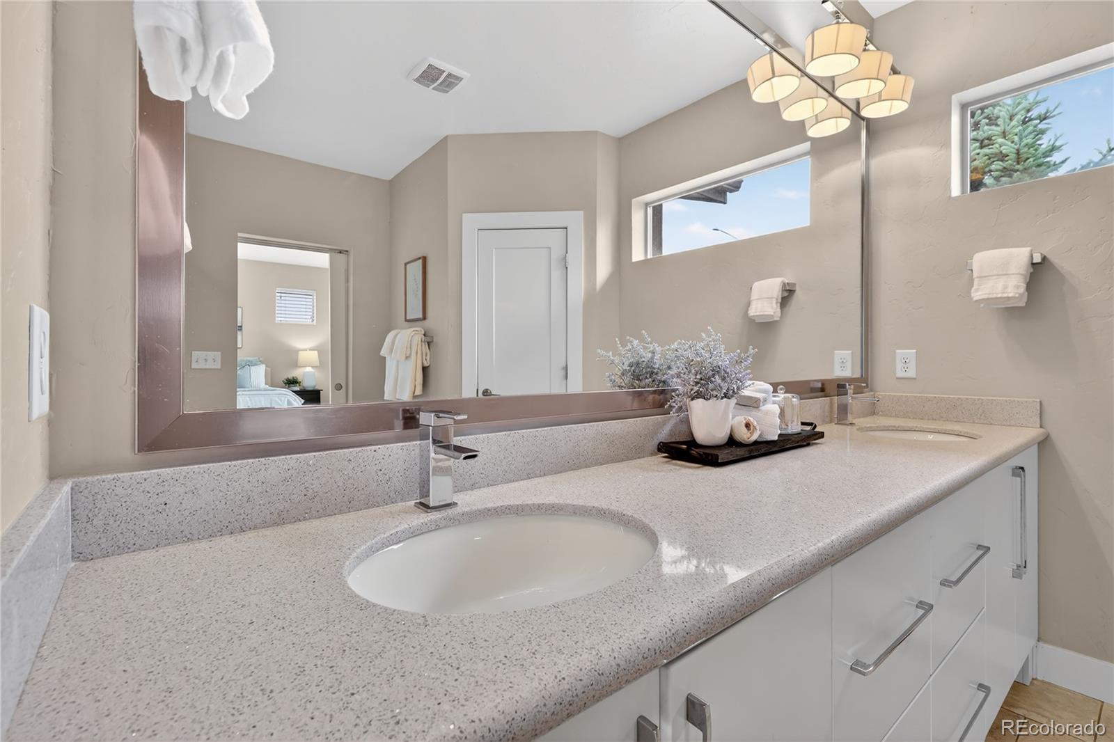 MLS Image #21 for 1622 w 67th avenue,denver, Colorado