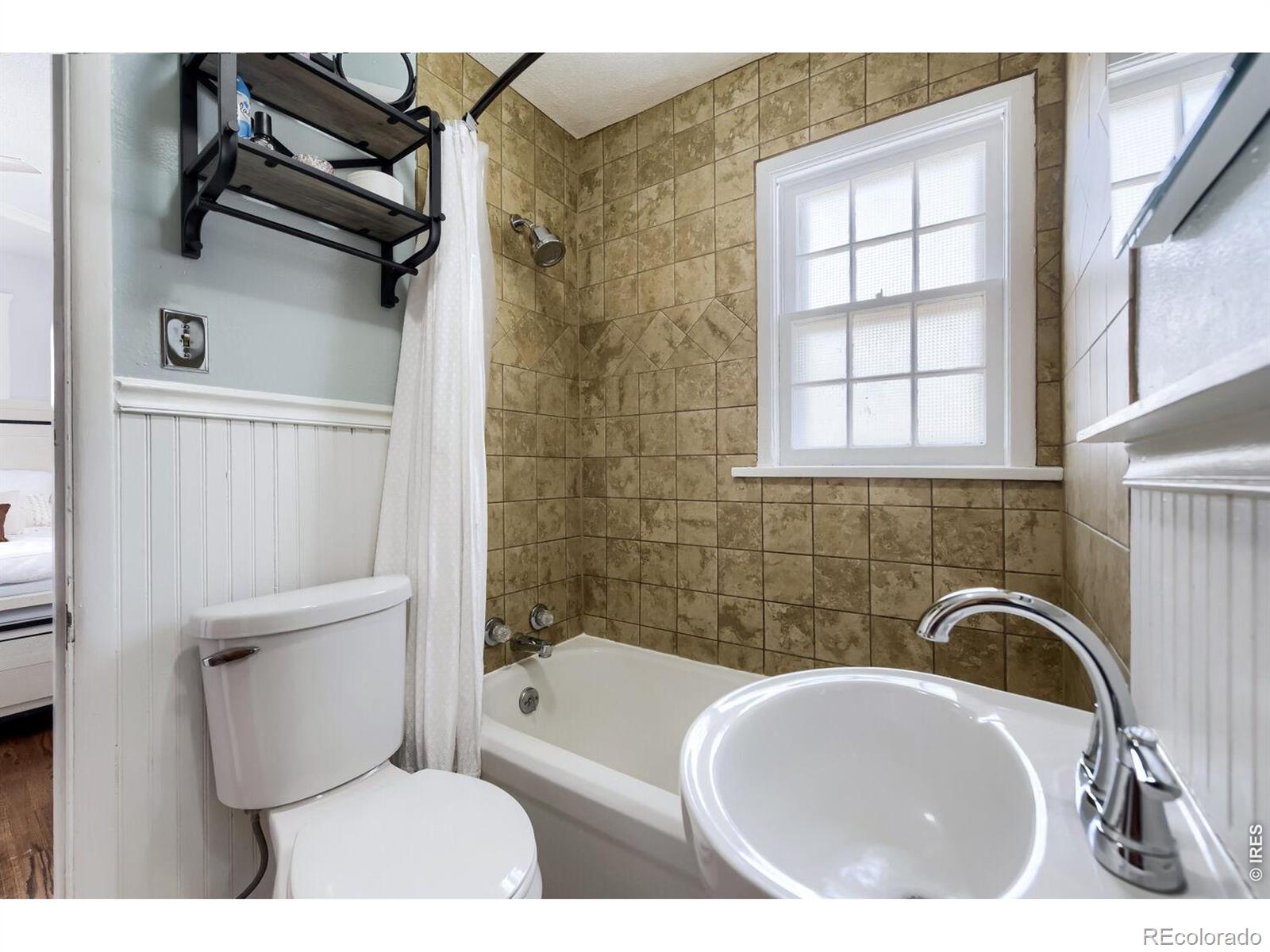 MLS Image #16 for 4350 s pennsylvania street,englewood, Colorado