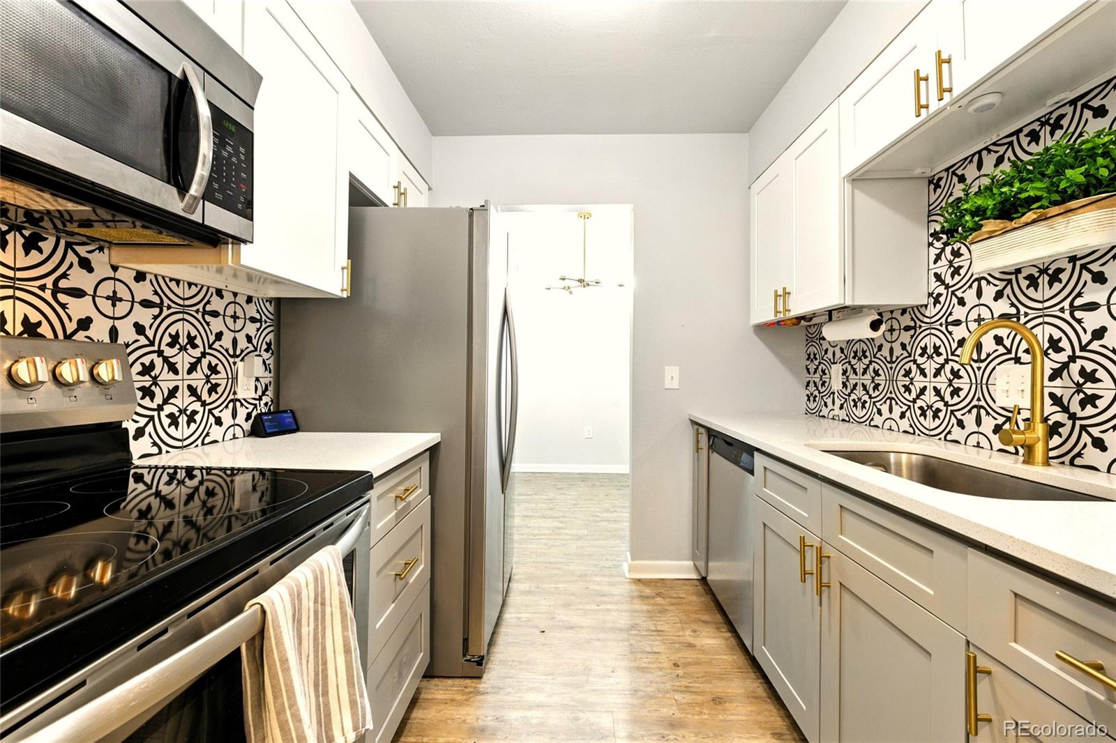MLS Image #6 for 7995 e mississippi avenue g12,denver, Colorado