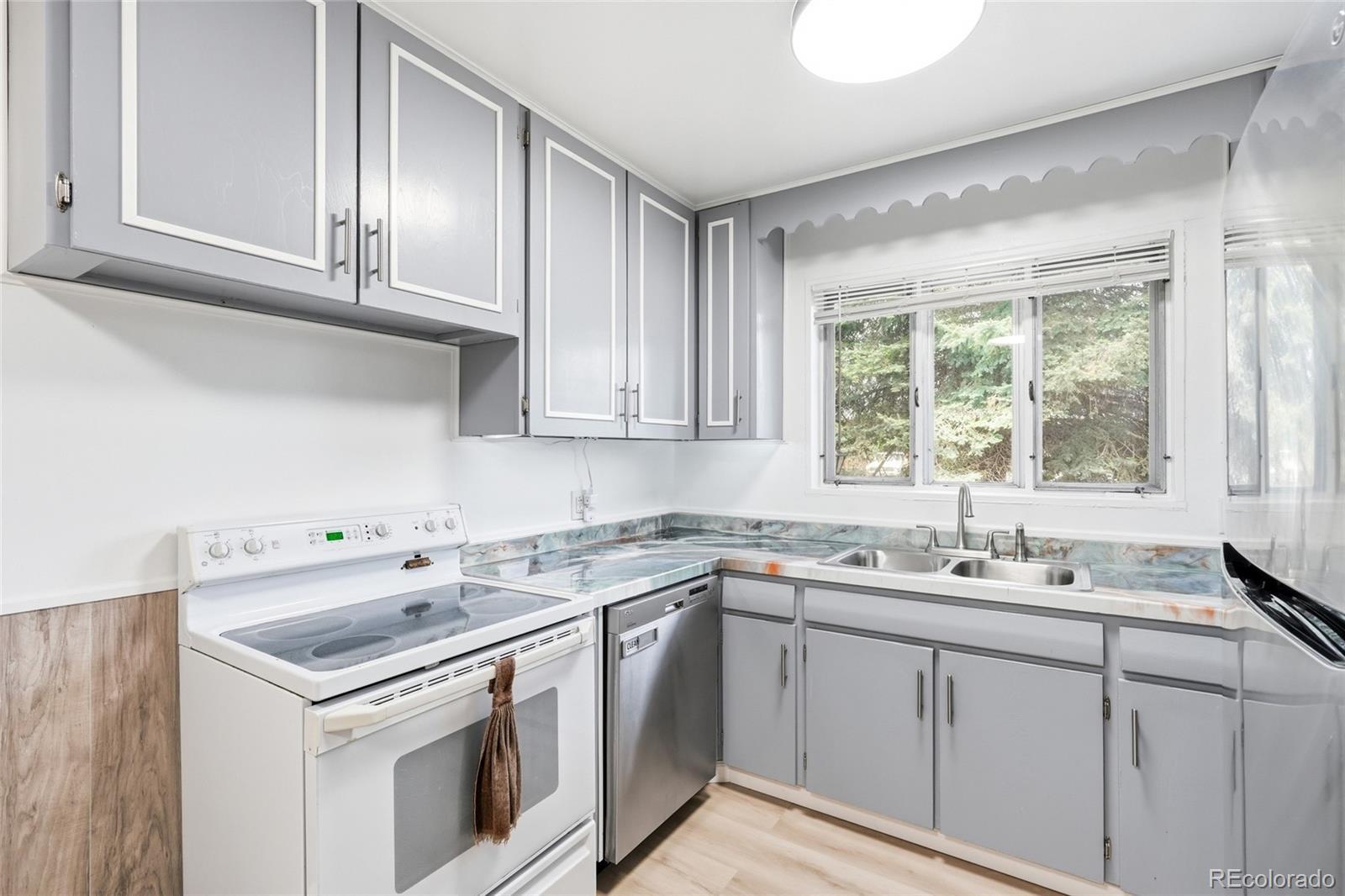 MLS Image #7 for 10708  ogden street,northglenn, Colorado