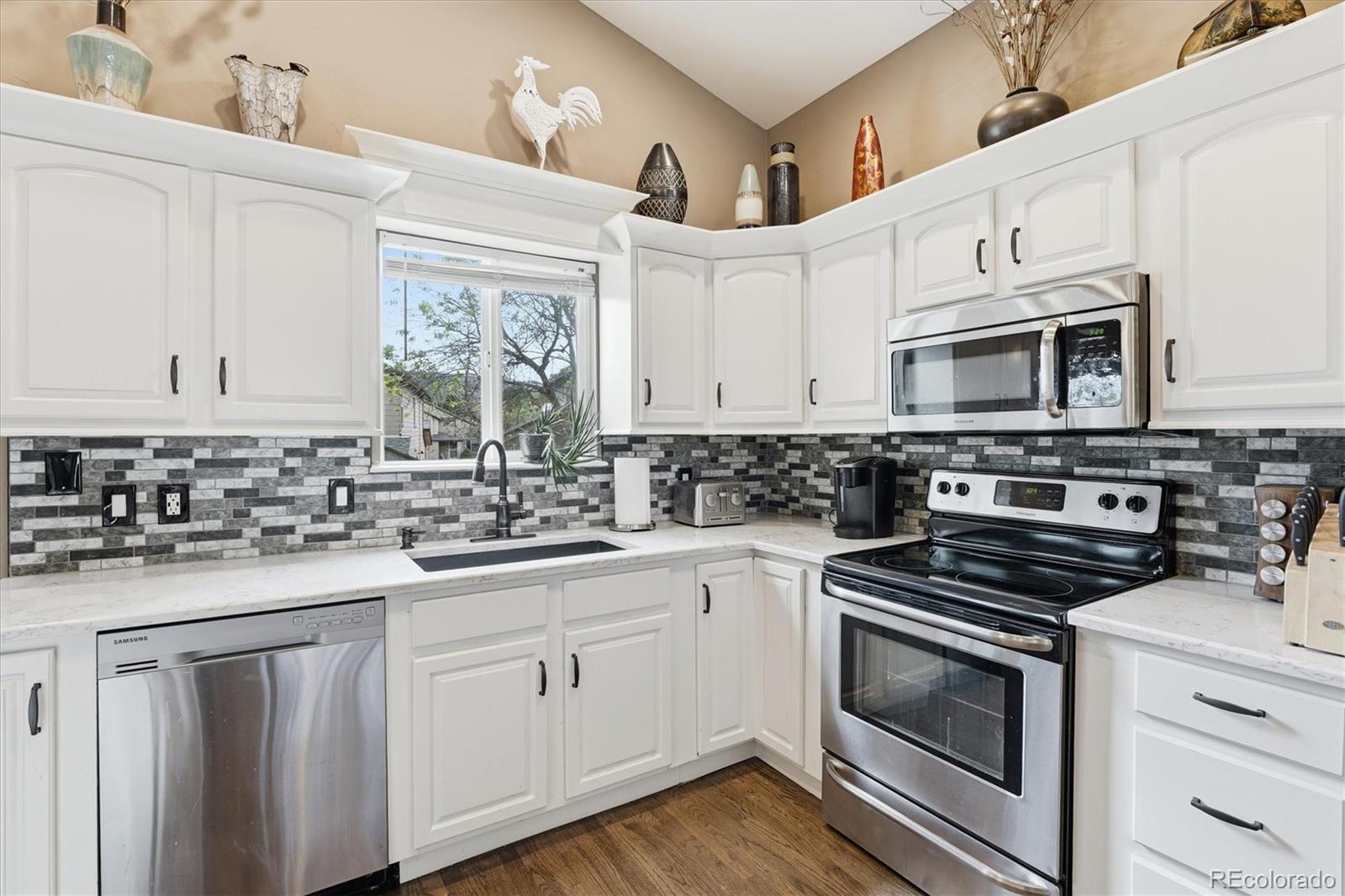 MLS Image #16 for 6531 s simms way,littleton, Colorado