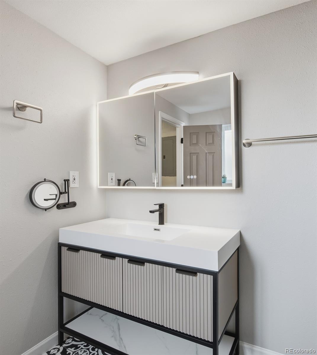 MLS Image #17 for 1434 s canosa court,denver, Colorado