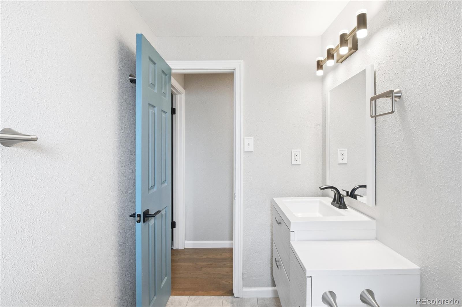 MLS Image #21 for 1434 s canosa court,denver, Colorado